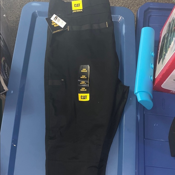 Caterpillar Black Utility Cargo Pants - Picture 2 of 3
